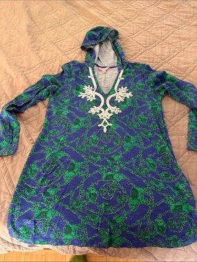 Lilly Pulitzer Blue and Green Knit Hooded Tunic